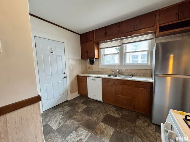 2408 YALE Boulevard, Springfield, IL 62703