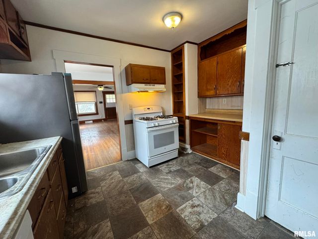 2408 YALE Boulevard, Springfield, IL 62703