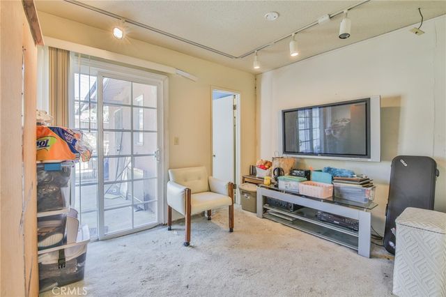 1315 Hillside, Pomona, CA 91768