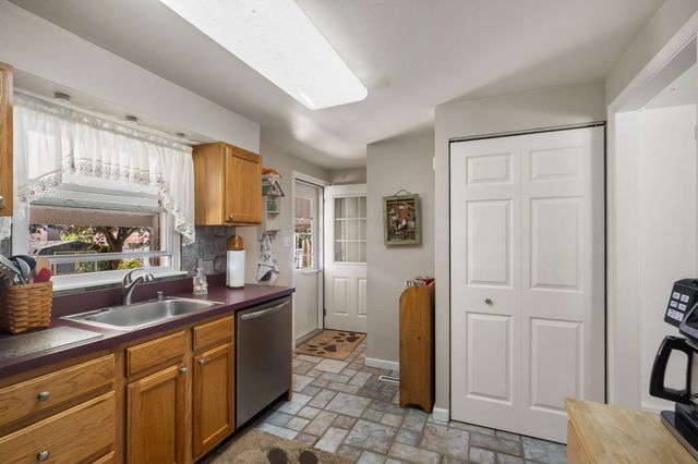 5620 CHELWYND RD, Halethorpe, MD 21227