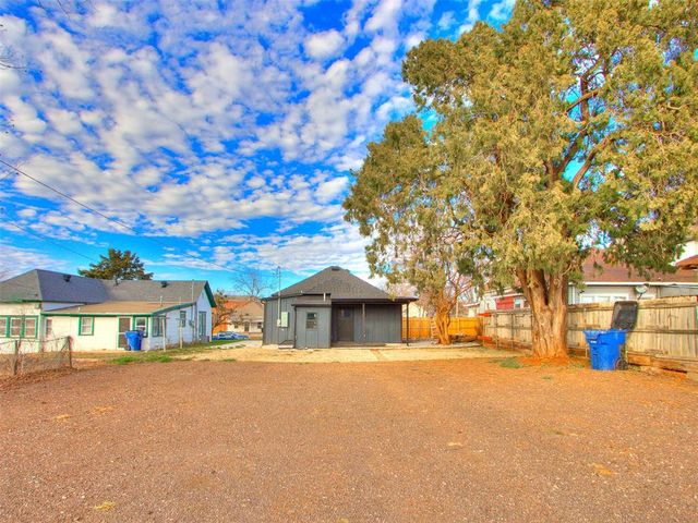 805 E Harrison Avenue, Guthrie, OK 73044