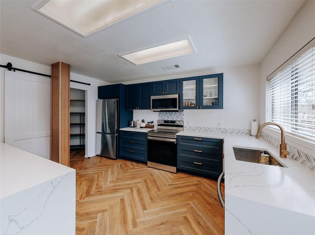 2010 Carriage Club DR, Cedar Park, TX 78613