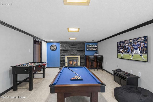 9020 Wooddale Dr, Louisville, KY 40272