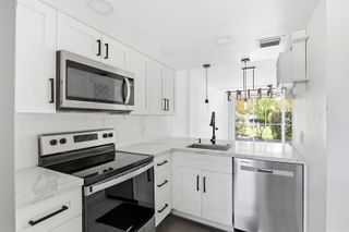 118 Royal Park Drive 1B, Oakland Park, FL 33309