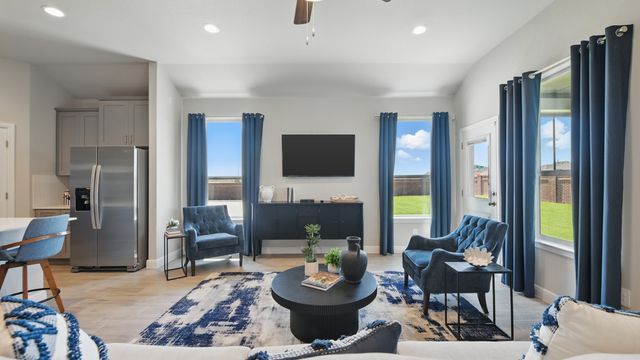 10801 BLACK ONYX Drive, Fort Worth, TX 76036