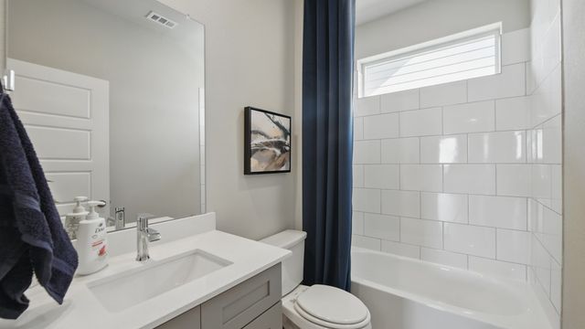 10801 BLACK ONYX Drive, Fort Worth, TX 76036