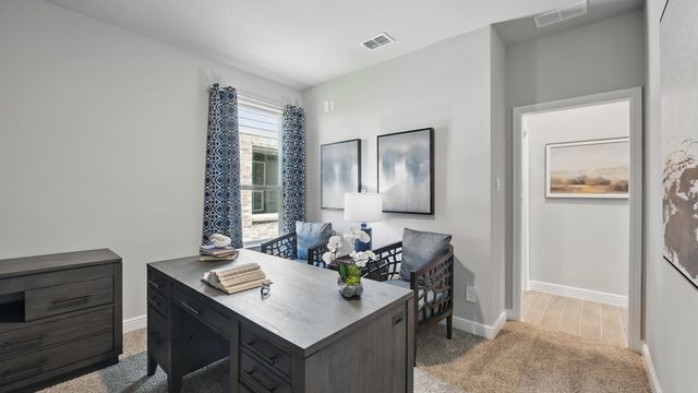 10801 BLACK ONYX Drive, Fort Worth, TX 76036