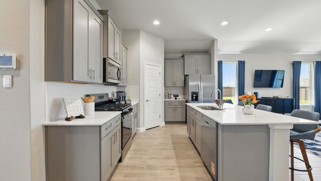 10801 BLACK ONYX Drive, Fort Worth, TX 76036