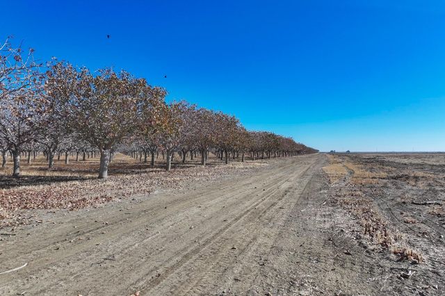 33751 W Adams Avenue, Mendota, CA 93640