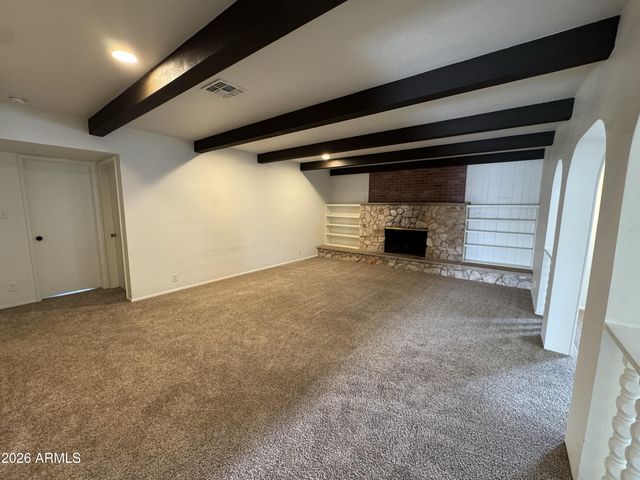 5444 E PINCHOT Avenue, Phoenix, AZ 85018