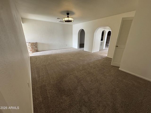 5444 E PINCHOT Avenue, Phoenix, AZ 85018