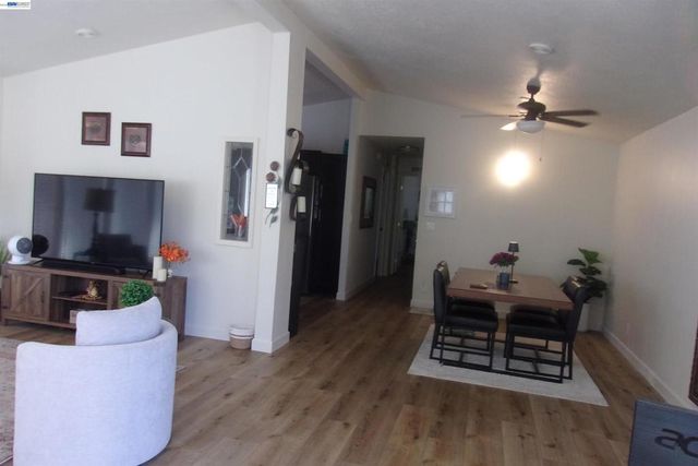 1840 Paris Lane, Antioch, CA 94509