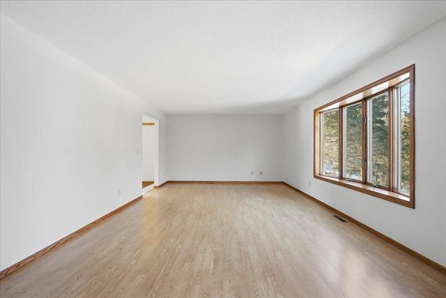 1072 Buck Ridge, Hudson, WI 54016