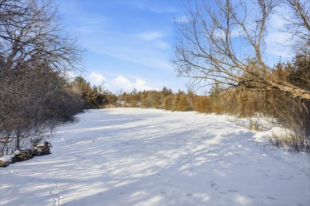 1072 Buck Ridge, Hudson, WI 54016