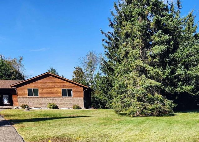 1072 Buck Ridge, Hudson, WI 54016