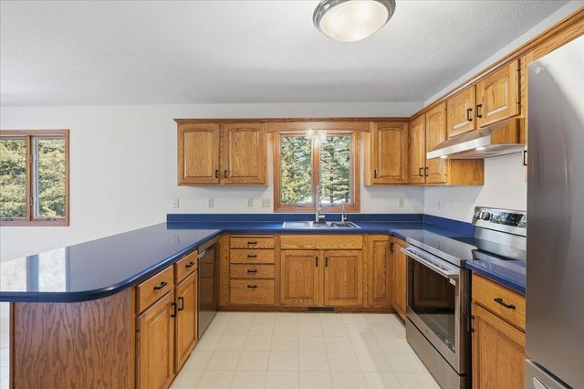 1072 Buck Ridge, Hudson, WI 54016