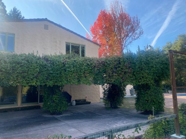 269 Selby Lane, Atherton, CA 94027