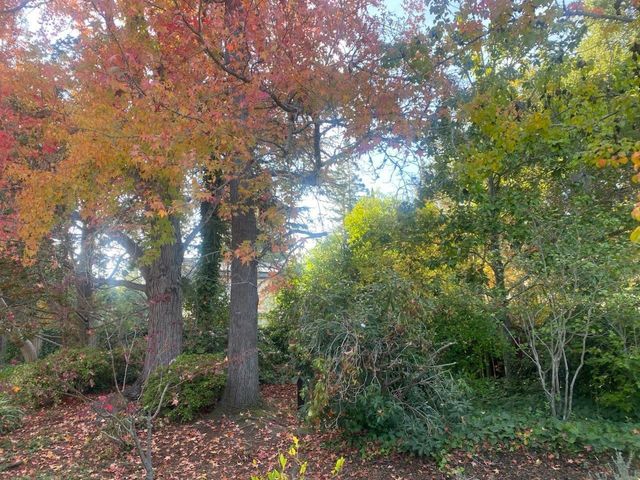 269 Selby Lane, Atherton, CA 94027