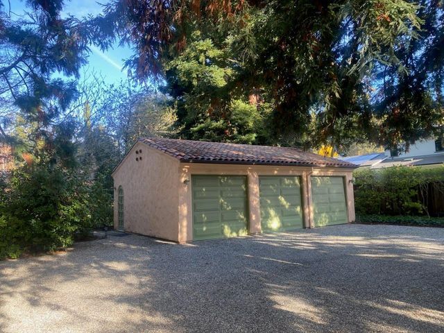 269 Selby Lane, Atherton, CA 94027