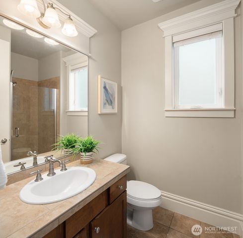 3043 259th Court SE, Sammamish, WA 98075