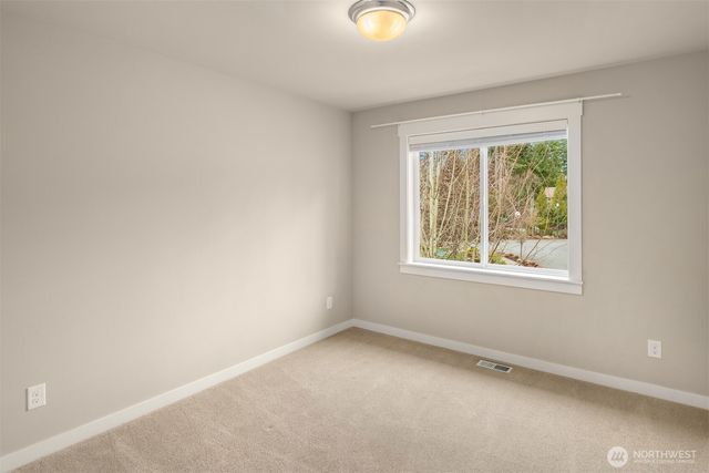 3043 259th Court SE, Sammamish, WA 98075