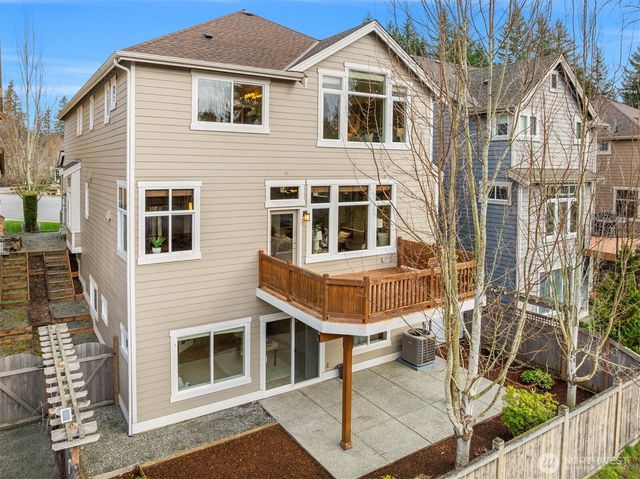 3043 259th Court SE, Sammamish, WA 98075