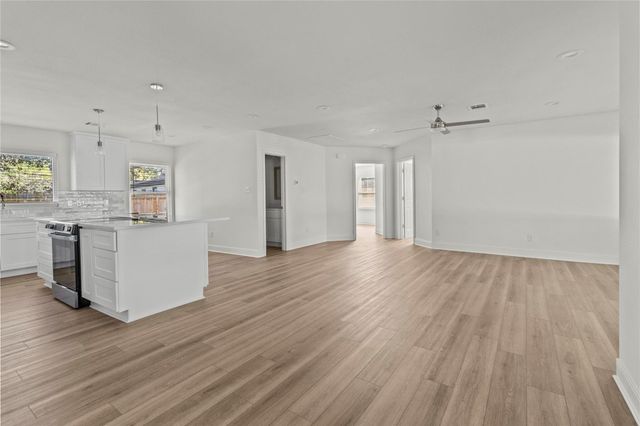 2201 Meadow Lane, La Marque, TX 77568