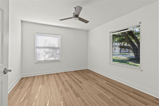 2201 Meadow Lane, La Marque, TX 77568