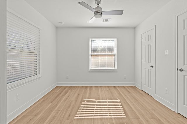 2201 Meadow Lane, La Marque, TX 77568