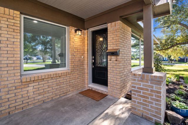 2201 Meadow Lane, La Marque, TX 77568