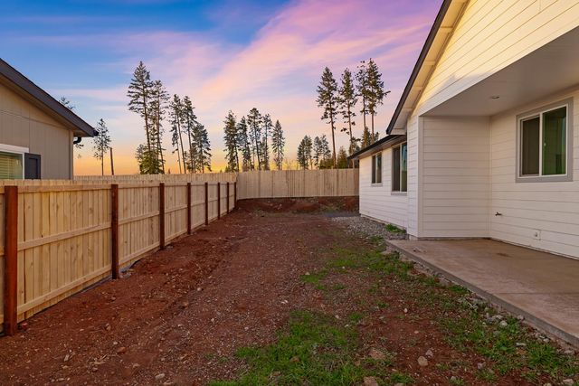 6097 Laurel Dr, Paradise, CA 95969