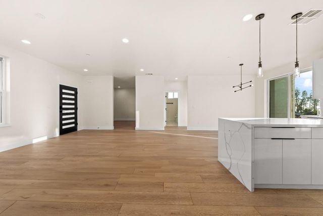 6097 Laurel Dr, Paradise, CA 95969