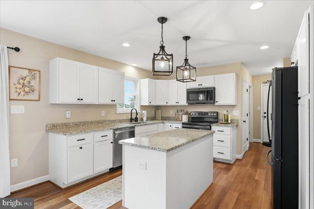 524 LOWER VALLEY RD, Strasburg, VA 22657