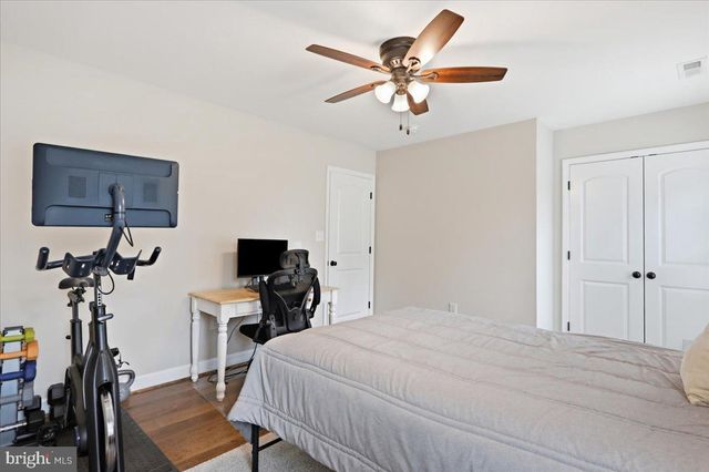 524 LOWER VALLEY RD, Strasburg, VA 22657