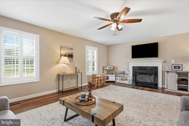 524 LOWER VALLEY RD, Strasburg, VA 22657