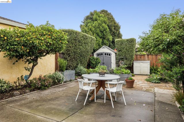 1920 Bradhoff Ave, San Leandro, CA 94577