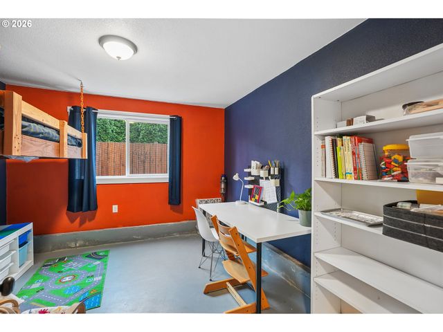 5815 Se JENNINGS Ave, Milwaukie, OR 97267