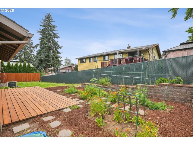 5815 Se JENNINGS Ave, Milwaukie, OR 97267