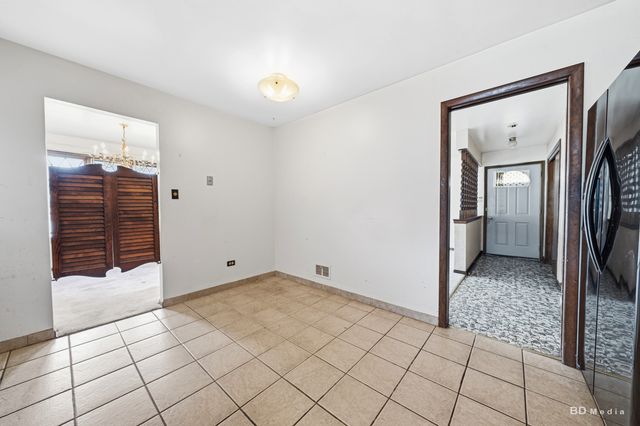 9304 Meade Avenue, Oak Lawn, IL 60453