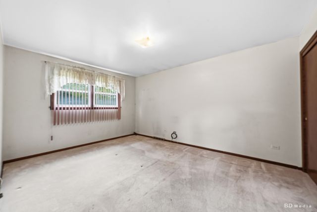 9304 Meade Avenue, Oak Lawn, IL 60453