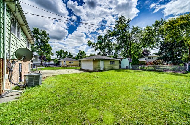 9304 Meade Avenue, Oak Lawn, IL 60453