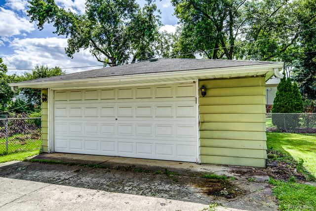 9304 Meade Avenue, Oak Lawn, IL 60453