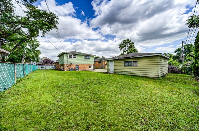 9304 Meade Avenue, Oak Lawn, IL 60453