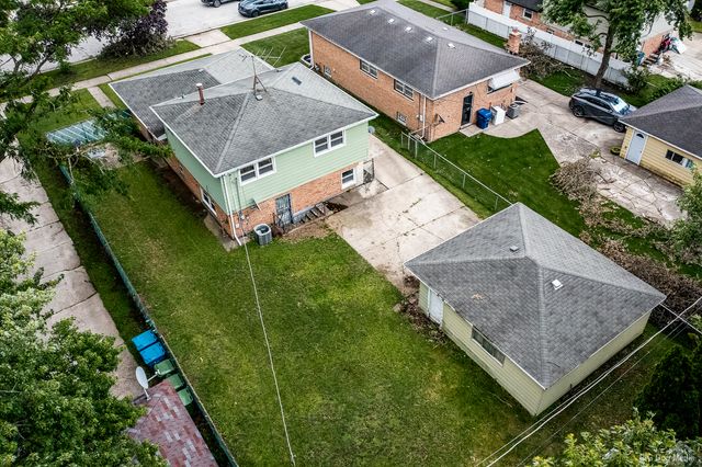 9304 Meade Avenue, Oak Lawn, IL 60453