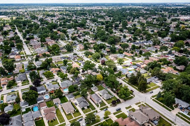 9304 Meade Avenue, Oak Lawn, IL 60453