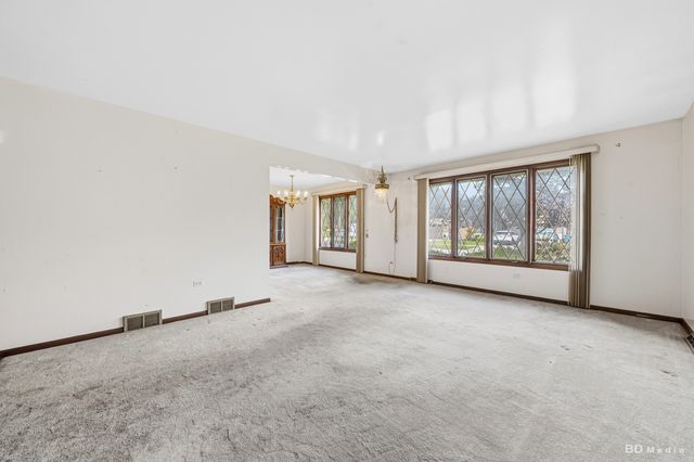 9304 Meade Avenue, Oak Lawn, IL 60453
