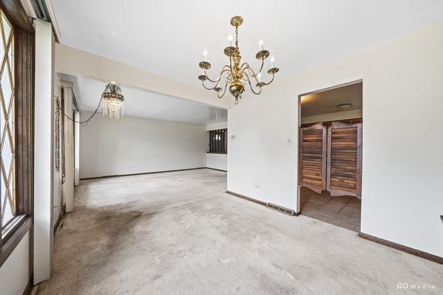 9304 Meade Avenue, Oak Lawn, IL 60453