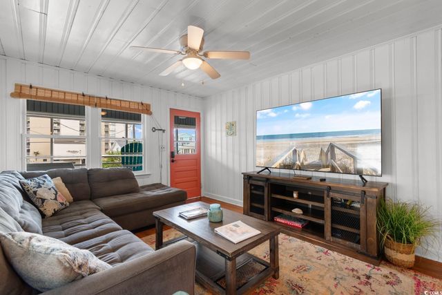 2012 Perrin Dr., North Myrtle Beach, SC 29582