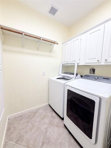 79 W Shale Creek Circle, Spring, TX 77382