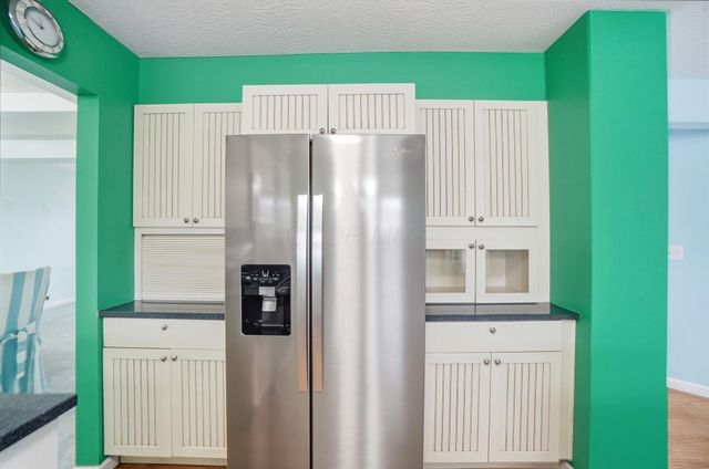 5608 Hardwell Drive, Hilliard, OH 43026